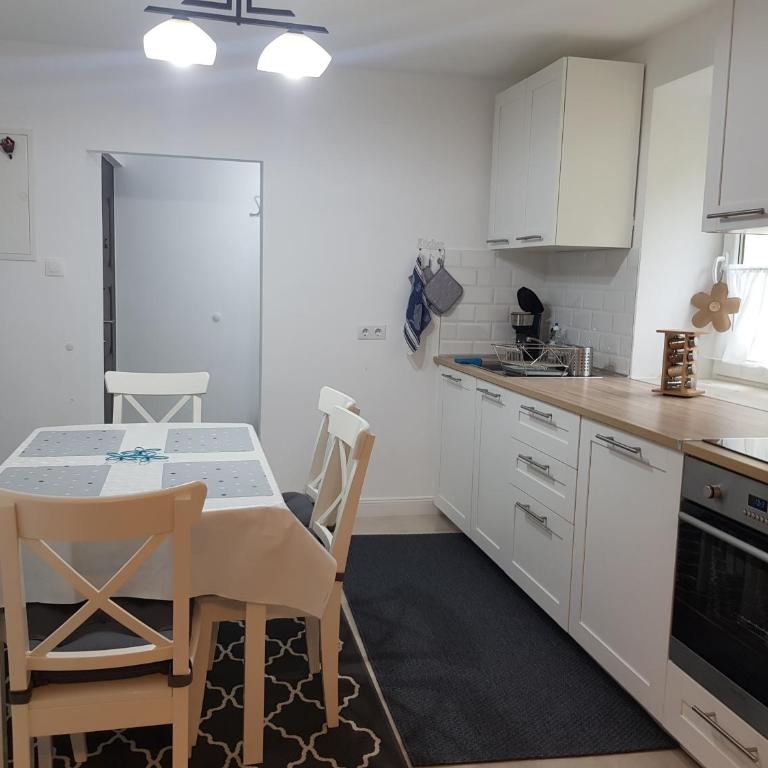 Luxury Apartment - Apartment - 1