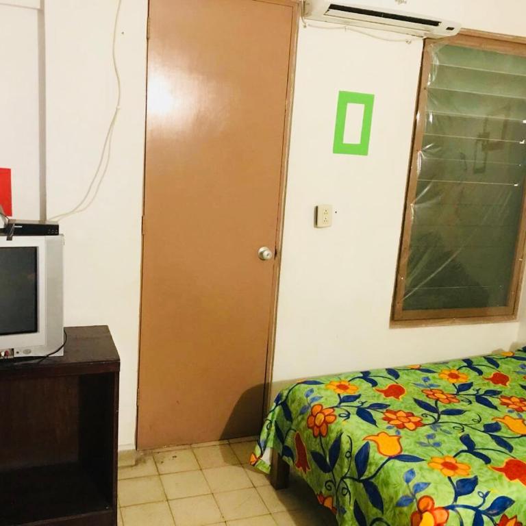 Hotel El Kiosco - Estudio Estándar - 1