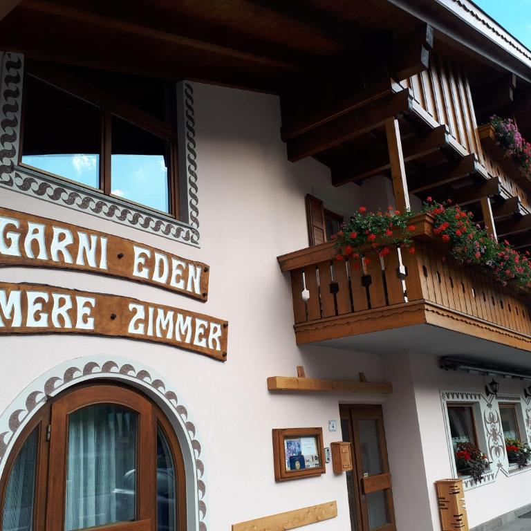 Garni Eden Bed and breakfast - Camera Matrimoniale con Vista Montagna - 1