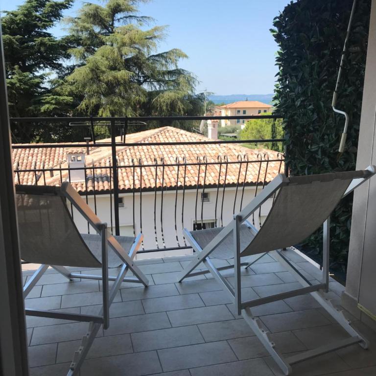 Suite Francy Panorama LAKE VIEW - Appartamento Deluxe con 2 Camere da Letto e Balcone - 10