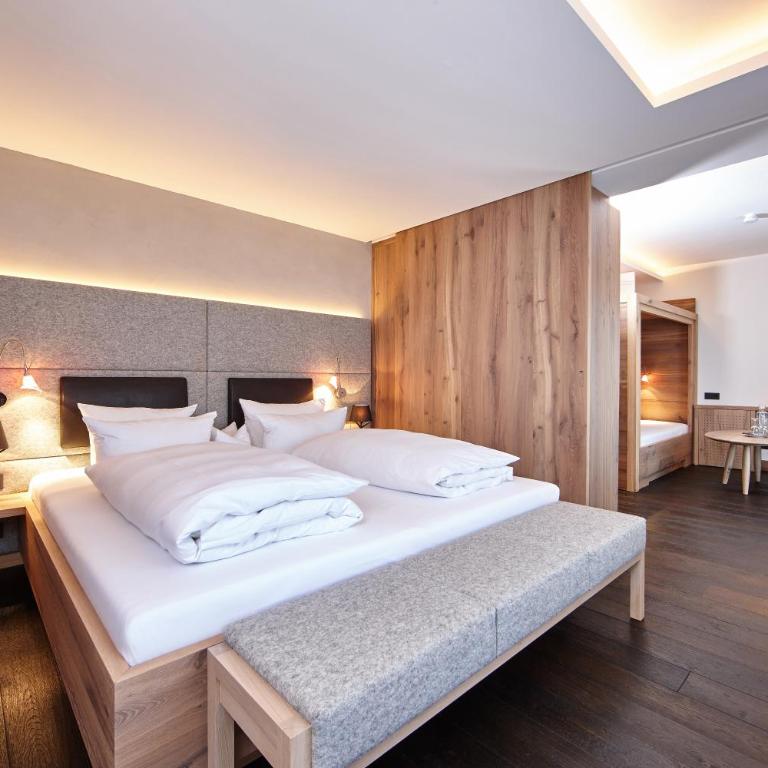 Staudacherhof in Garmisch-Partenkirchen I Blick aufs Zugspitzmassiv I einzigartige Bayurvida Küche - Suite mit Bergblick - 2