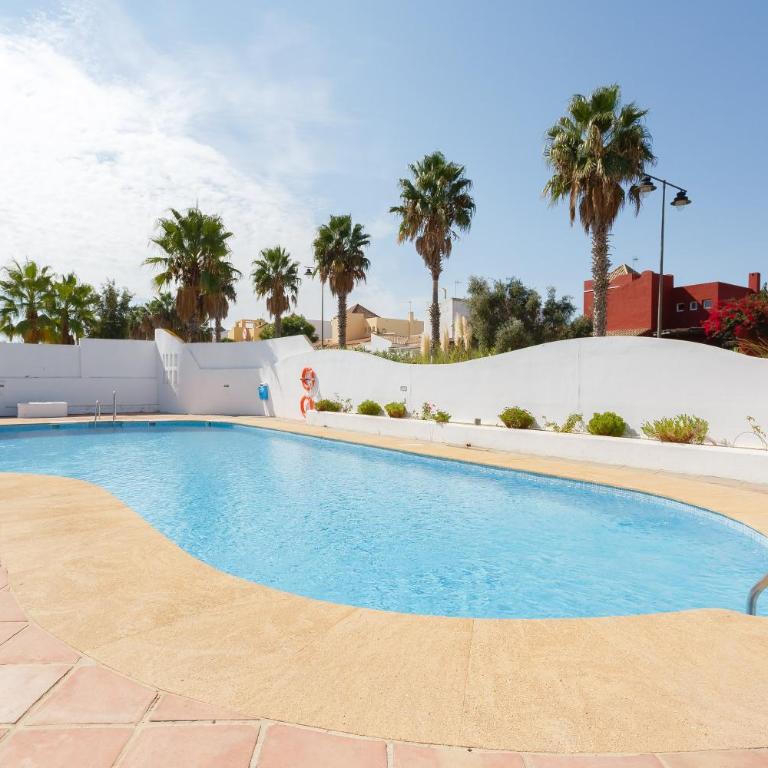 Bonito apartamento en campo de golf con piscina - Apartamento - Planta baja - 2