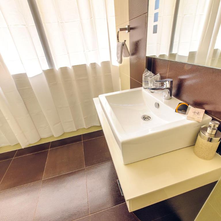 Philia Hotel - Superior Double Room - 12