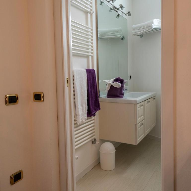 Villa Goccia di Vino - Camera Matrimoniale con Bagno Privato - 5