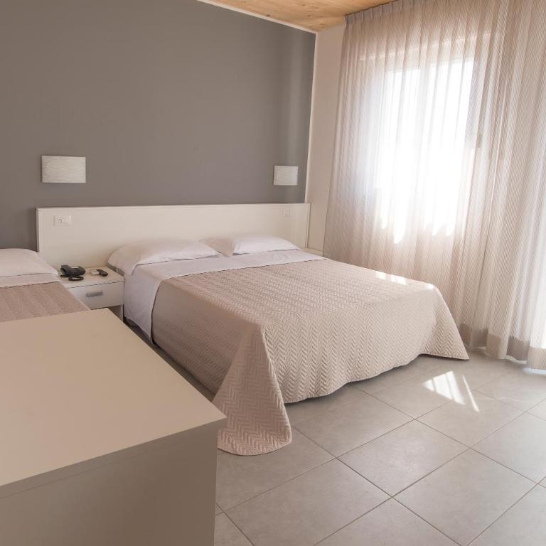 Hotel Atene - Camera Matrimoniale - 1