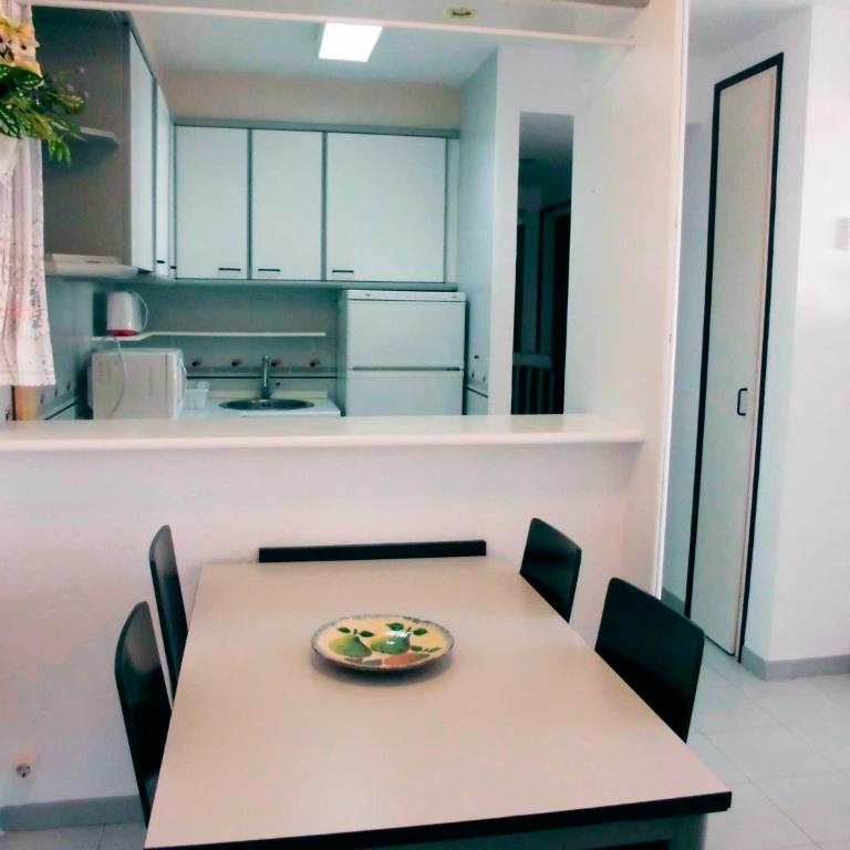 Blaumar B-18 Inmoestarit - Two-Bedroom Apartment - 8