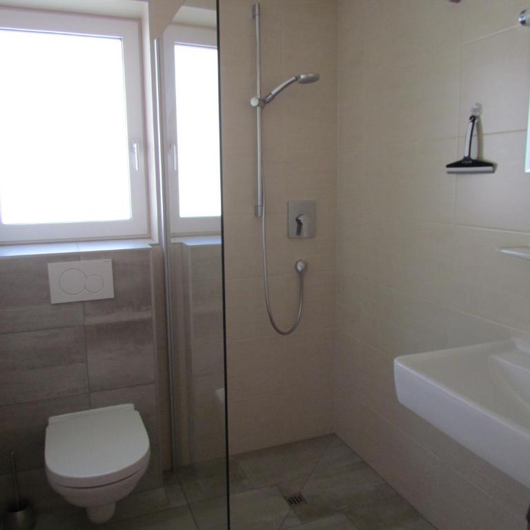 Landhaus Kröll - Ferienhaus mit Dusche - 32