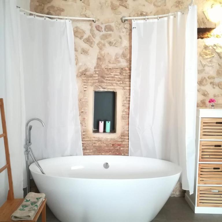 Suite Independiente de 45 m2 con Bañera en Pleno Casco Viejo - Apartamento - 1