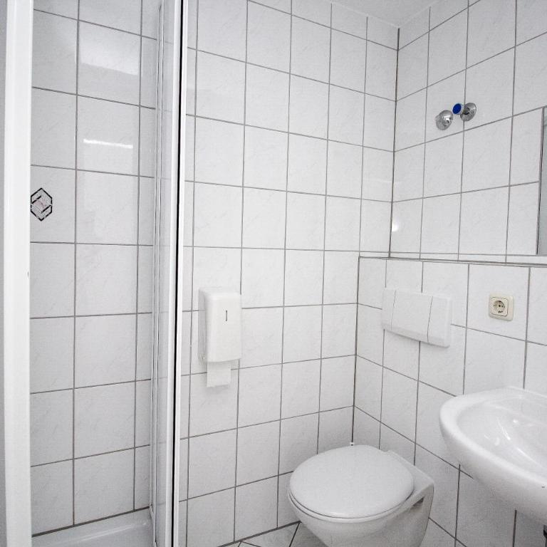Hotel Pension Köberl - Comfort Single Room with Private Bathroom - 3