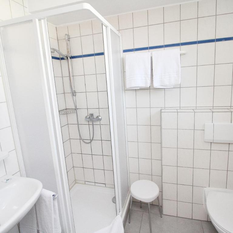Hotel Pension Köberl - Comfort Double Room with Private Bathroom - 5