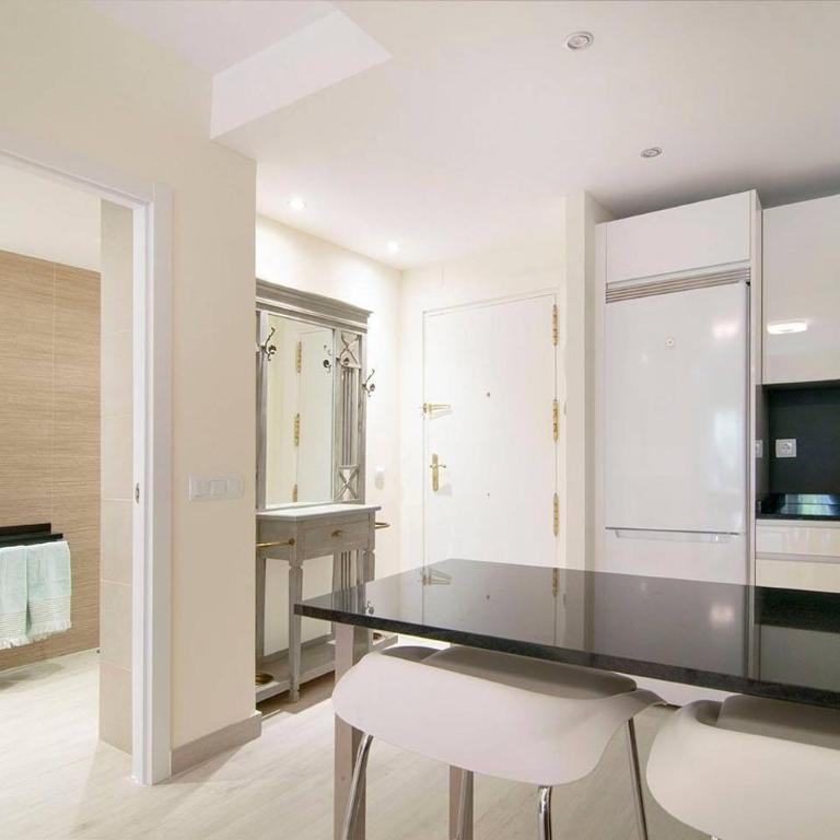 Beautiful Apartment next to Santiago Bernabeu by Batuecas - Apartment - 15