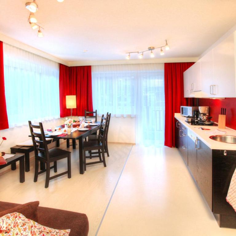 Haus Pia by A CASA - Apartment mit 3 Schlafzimmern und Balkon - 3