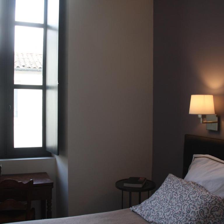 casaisabel - Chambre Double avec Toilettes et Salle de Bains Séparées - 3