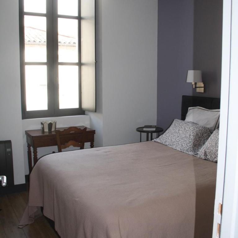 casaisabel - Chambre Double avec Toilettes et Salle de Bains Séparées - 1