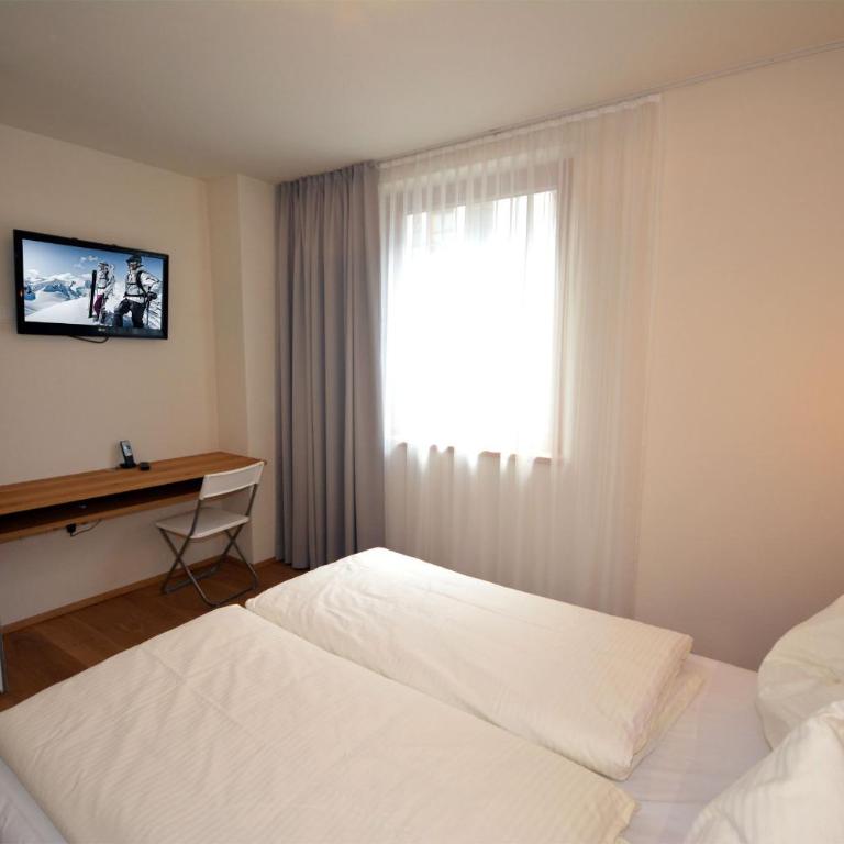 Zell City Exclusive Lodges by All in One Apartments - Apartment mit 3 Schlafzimmern und Balkon - 1