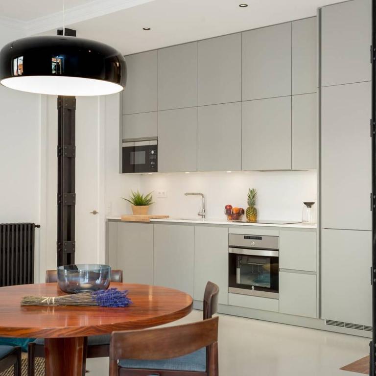 Luxury Silver Apartment just steps from Gran Vía by Batuecas - Apartment - 10