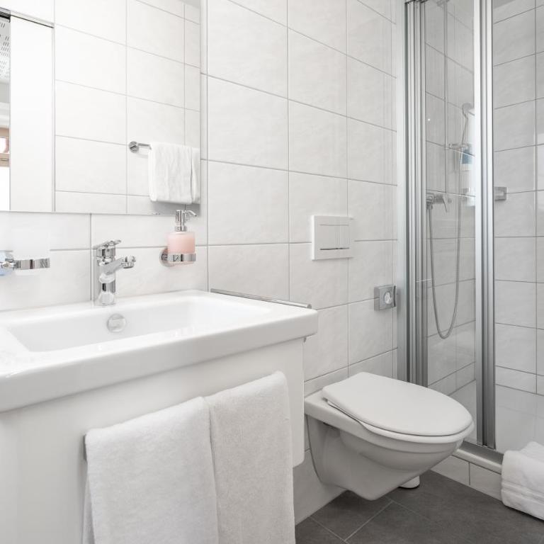 Hotel Ochsen by Mountain Hotels - Standard Doppelzimmer - 7