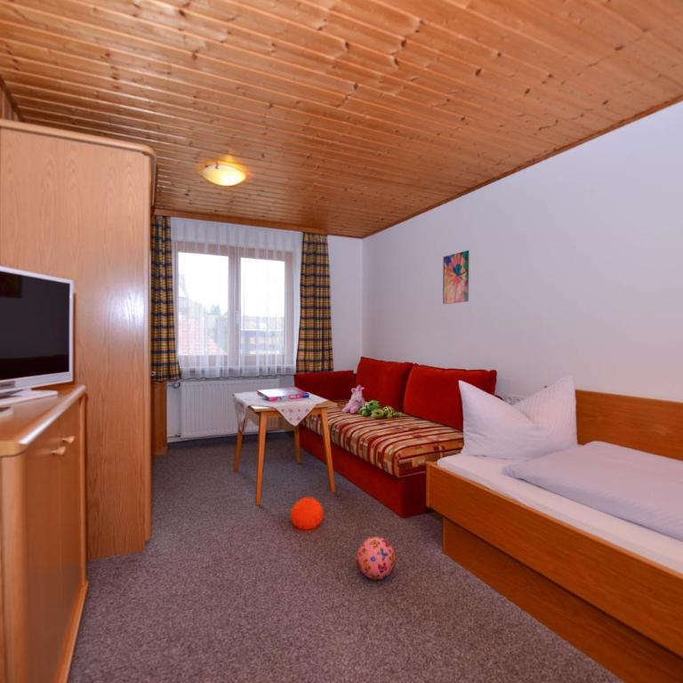 Hotel Landhaus Schmid - Familienzimmer mit Balkon - 2