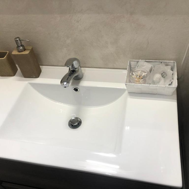 Suite Cagliaritane Notti in centro - Standard Double or Twin Room - 2