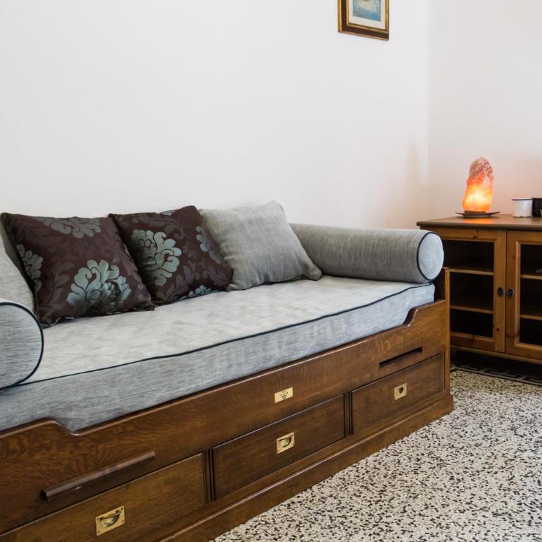 Baldovini Home Stay, Close to the city center - Camera Matrimoniale con Vasca Idromassaggio - 7