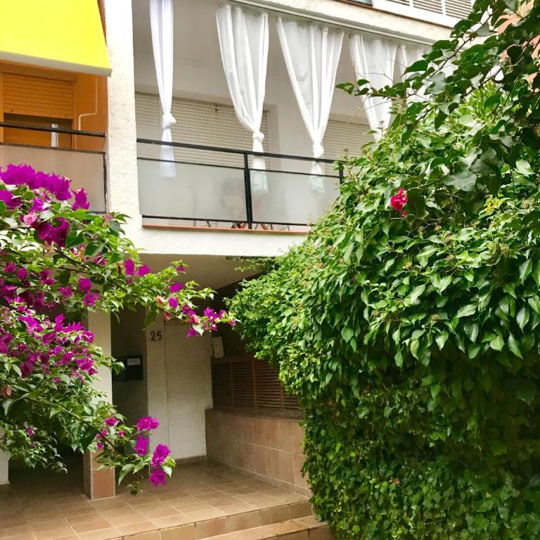 Seaside Apartment in Sitges Steps from Beaches with private Patio - Apartamento Deluxe - 35