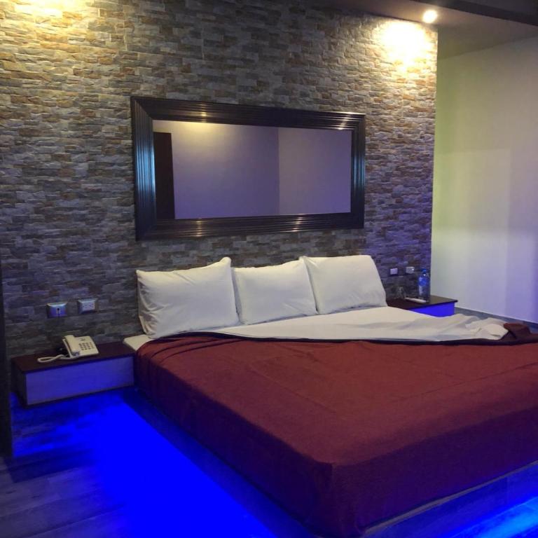 Hotel Plaza Arteaga - Deluxe King Suite - 16