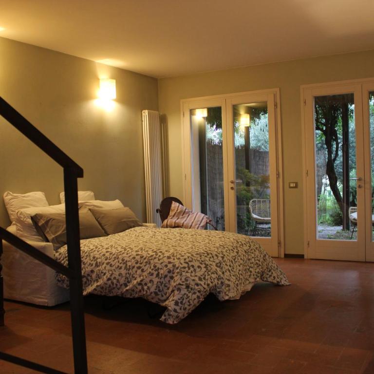 Il Fienile, casa vacanza in campagna con parcheggio privato e giardino privato, a 6 chilometri da Bologna centro e 1 chilometro da Bologna Fiera, Parco commerciale Meraville e Gran Tour Italia - Apartment - Split Level - 9