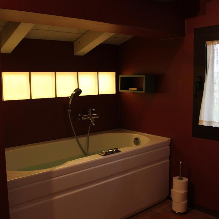 Il Fienile, casa vacanza in campagna con parcheggio privato e giardino privato, a 6 chilometri da Bologna centro e 1 chilometro da Bologna Fiera, Parco commerciale Meraville e Gran Tour Italia - Apartment - Split Level - 30