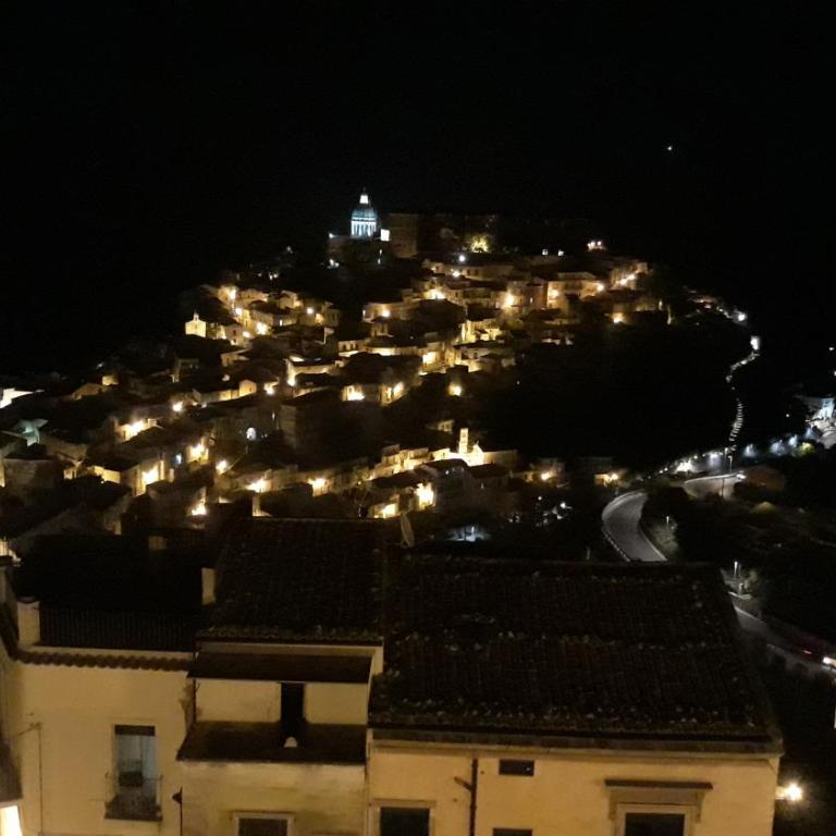 Via Pezza 100 - Camera Familiare con Terrazza - 13
