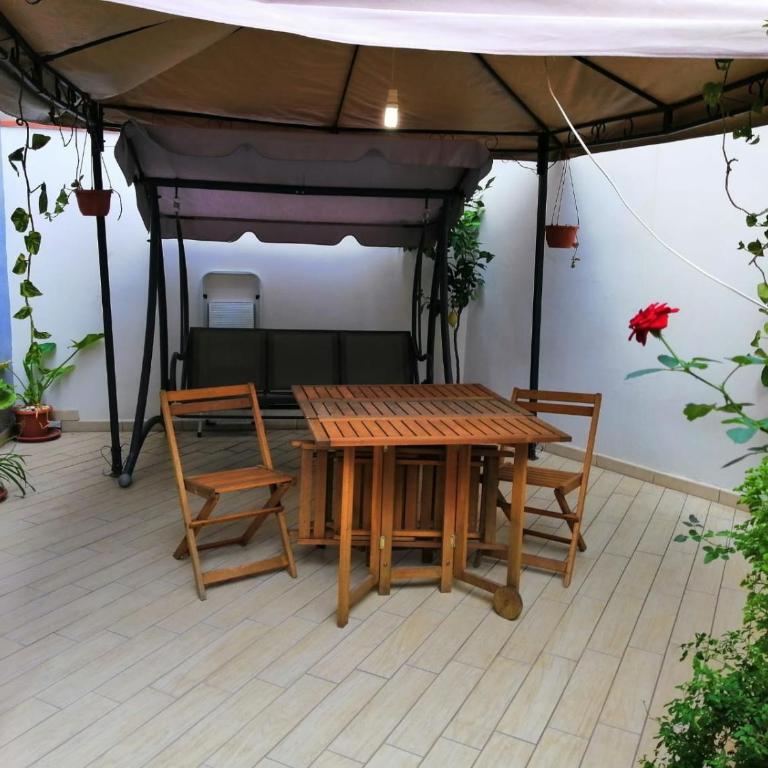 Casa di Carlo e Vale - Four-Bedroom Apartment with Balcony - 2
