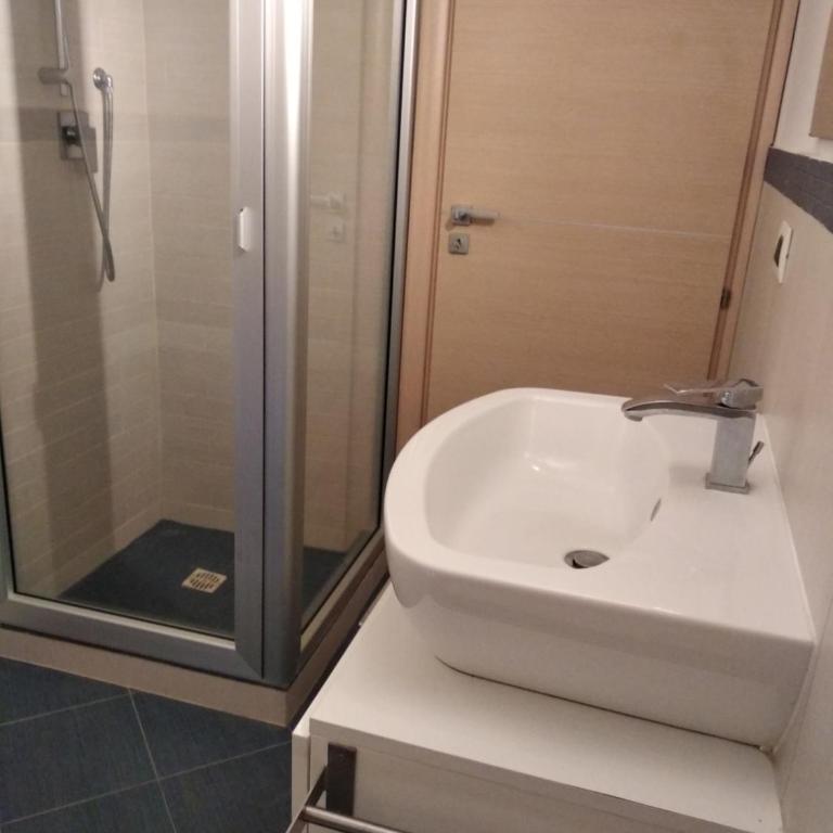 Casa di Carlo e Vale - Four-Bedroom Apartment with Balcony - 15