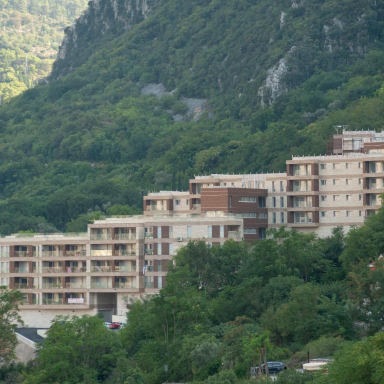 Aria Apartments - One-Bedroom Apartment with Sea View - 2