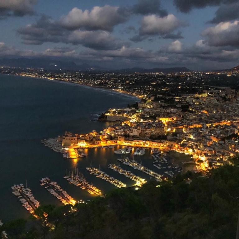 L'ORCHIDEA blu - Casa a Schiera con 2 Camere da Letto - 30