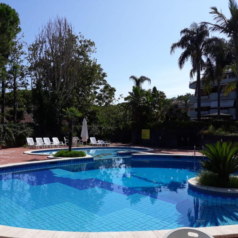 Adele's apartment - mulinia residence - Casa Vacanze - 9