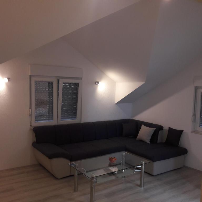 M&A - One-Bedroom Apartment - 28