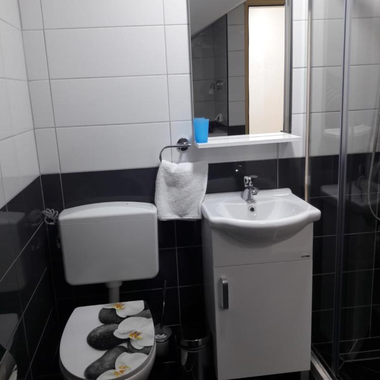 M&A - One-Bedroom Apartment - 19