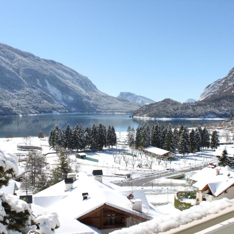 Hotel Europa - Camera Quadrupla con Vista Lago - 1