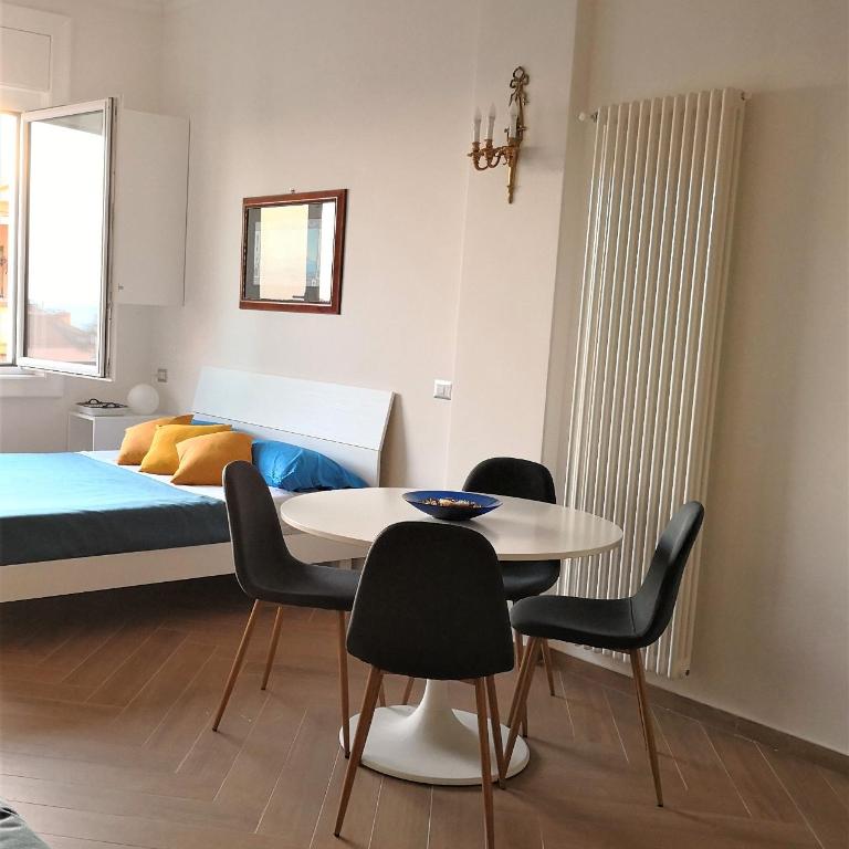 Casa Wenner 1 panorama su Chiaia - Studio Apartment with Sea View - 18