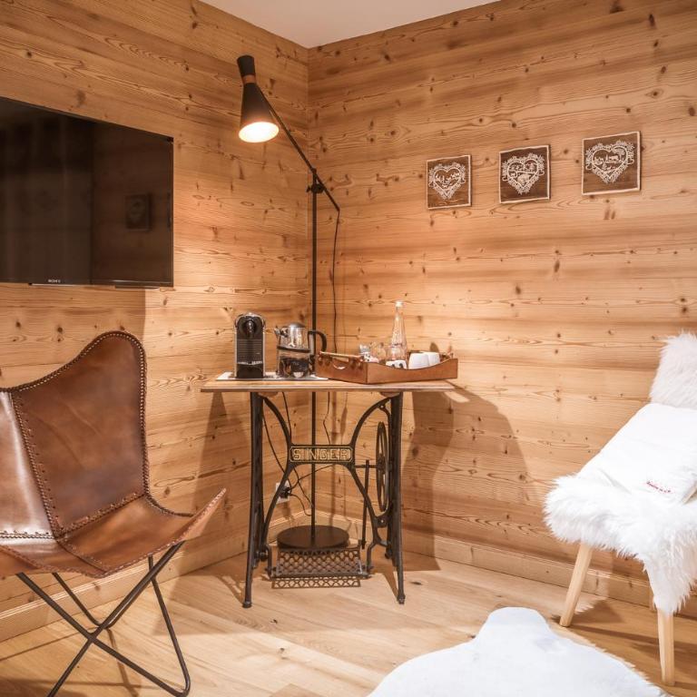 Lifestyle Rooms & Suites by Beau-Séjour - Chambre Lit King-Size - Vue sur Montagne - 2