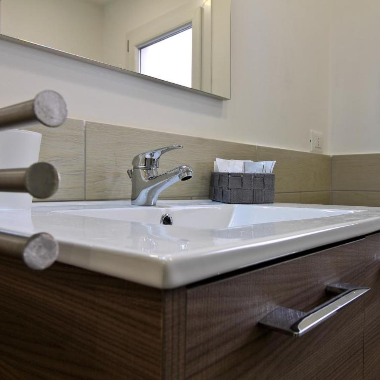 centruMaqueda - Double Room with Terrace - 8