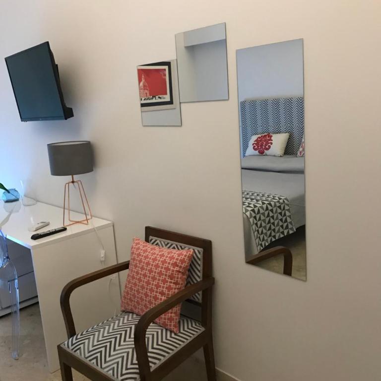 B&B Questa casa non e'un albergo - Double Room with Private Bathroom - 1