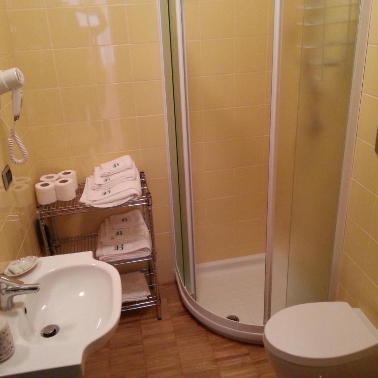 Baja delle Sirene - Double Room with Two Single Beds - 7