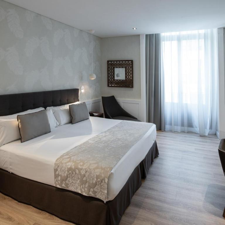 Catalonia Puerta del Sol - Suite Junior - 3