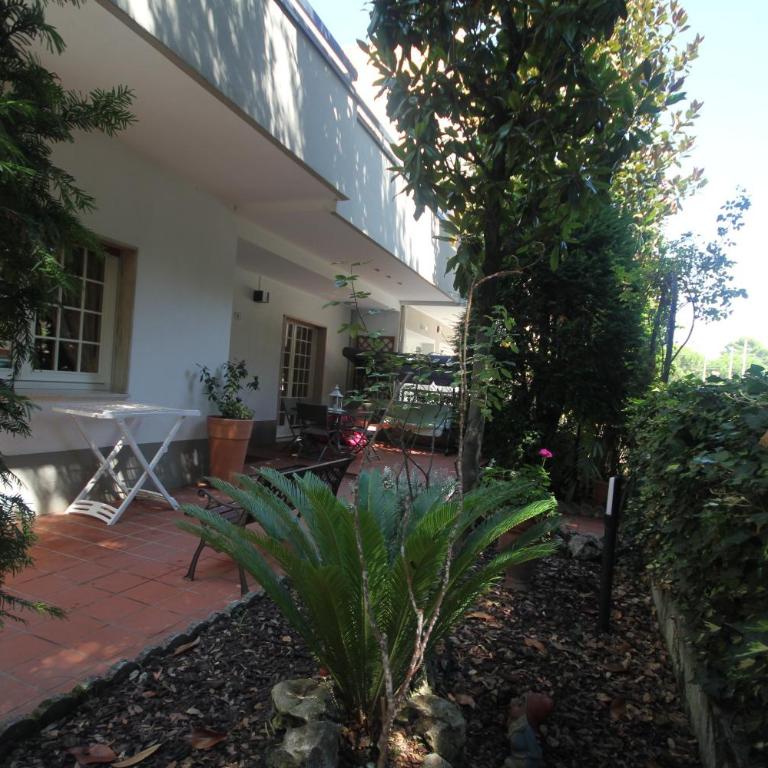 Villa Savina appartamenti - Appartamento Deluxe con 2 Camere da Letto e Vista Giardino - 24