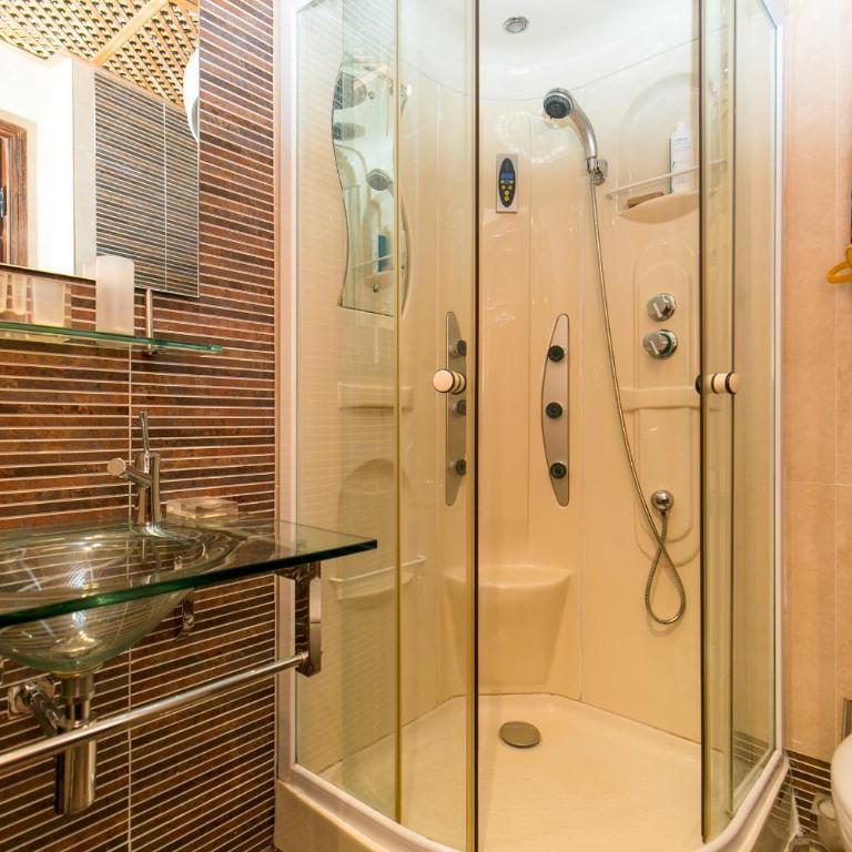 Charming Andalusian house - free parking - Vacation Home - 51