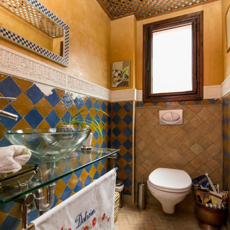 Charming Andalusian house - free parking - Vacation Home - 58