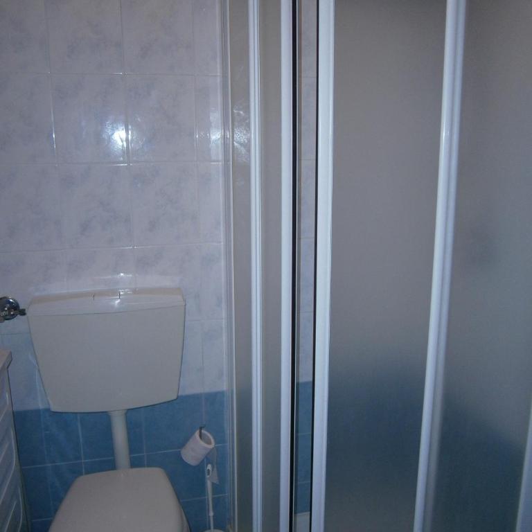 Azzurro - Appartamento con 3 Camere da Letto - Pianterreno - 40