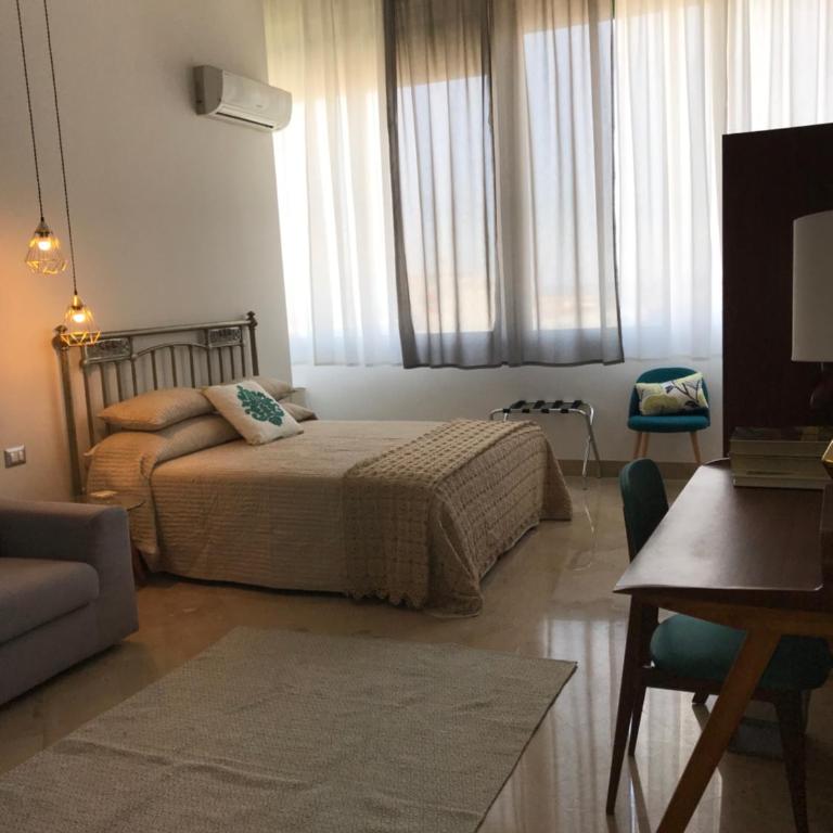 B&B Questa casa non e'un albergo - Family Room with Private Bathroom - 7