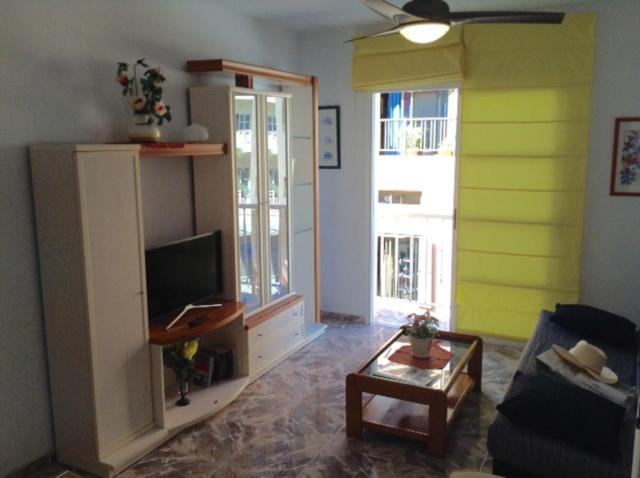 Apartamentos Brisamar a 50 metros de la playa - Apartamento con balcón - 8