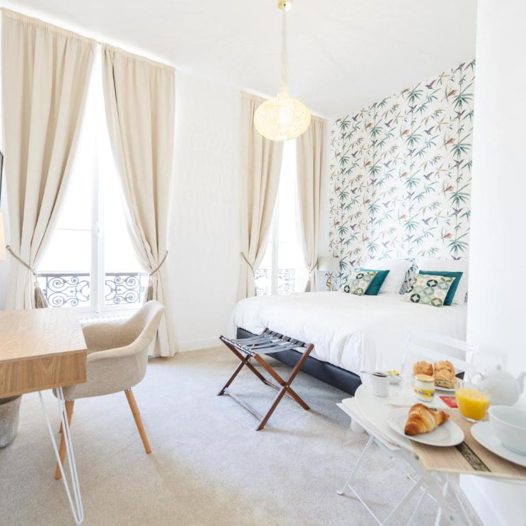 Maison de Lignières - Guest House - Paris quartier Champs-Elysées - Chambre de Luxe avec Salle de Bains Privative Séparée - 1